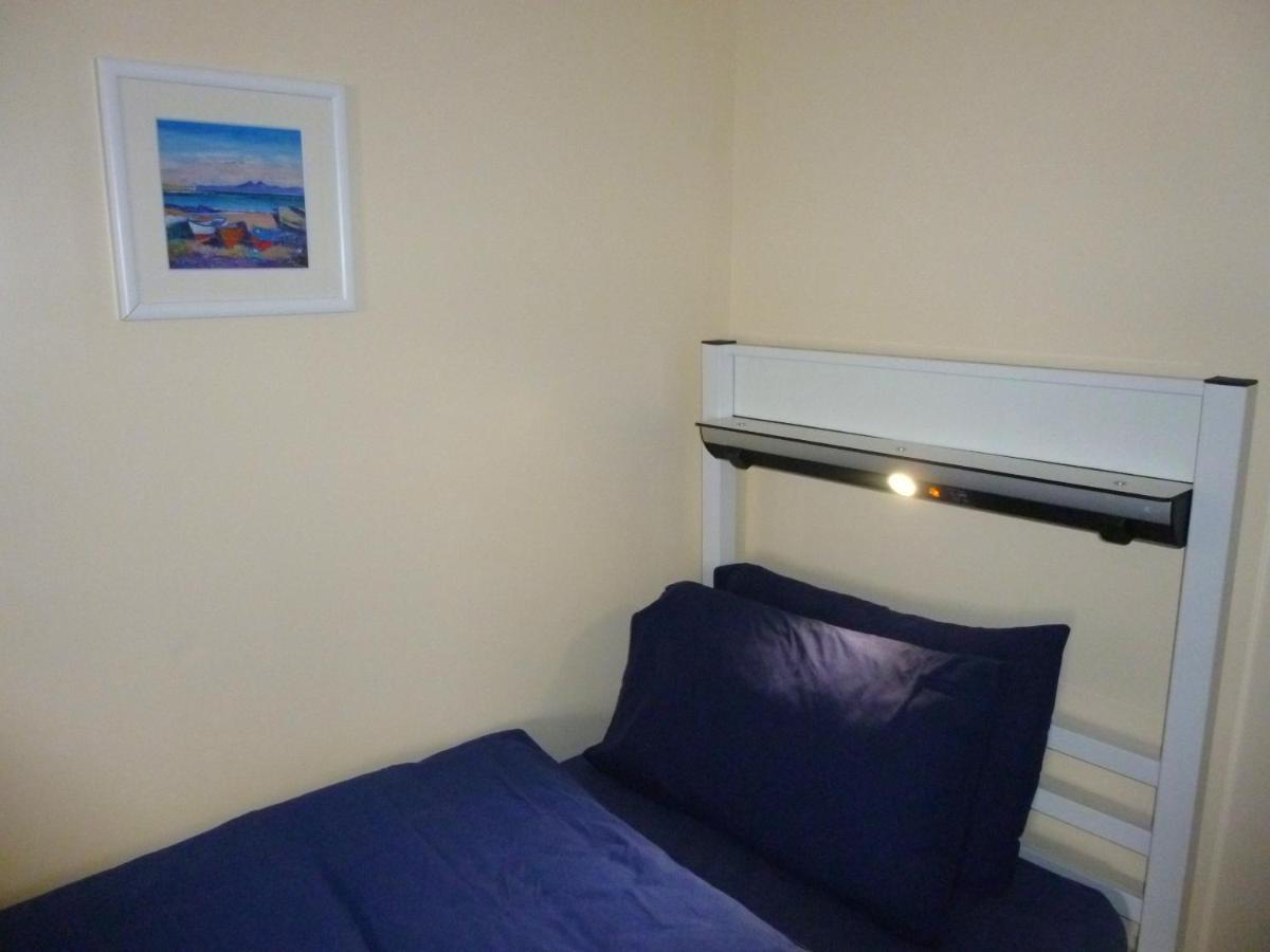 Port Charlotte Youth Hostel エクステリア 写真